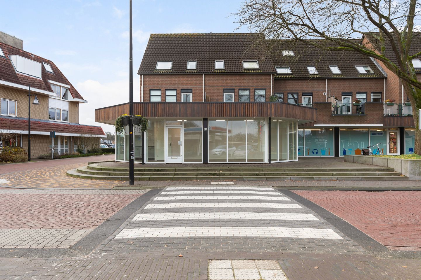 Bekijk foto 2 van Stuijvenburchstraat 95