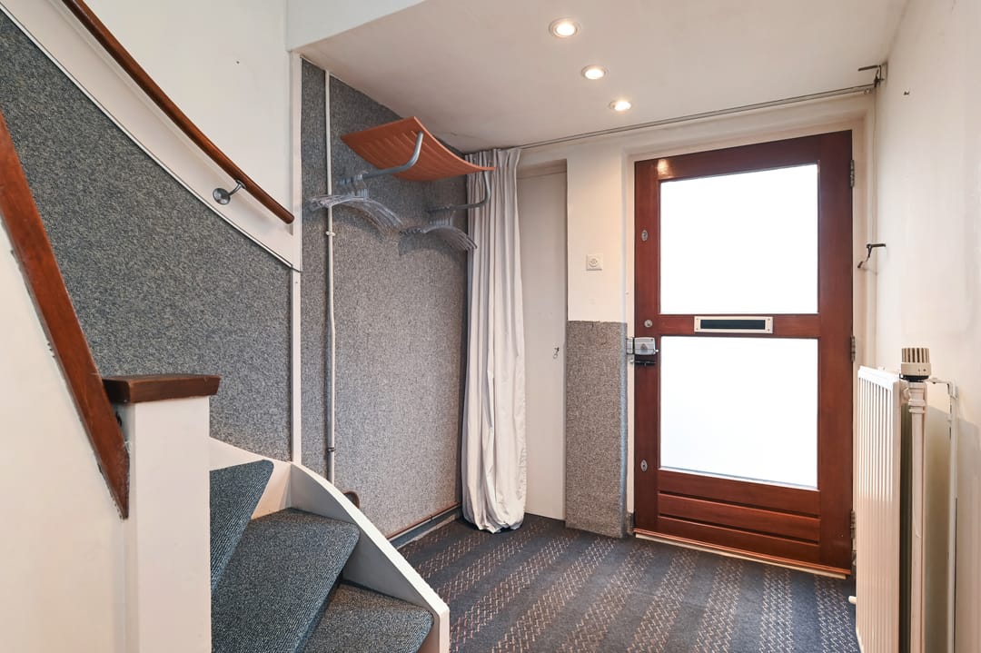 Photo 7 of Nieuwveenstraat 8