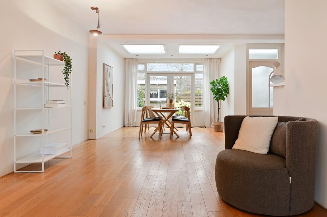 Photo 13 of Nieuwveenstraat 8