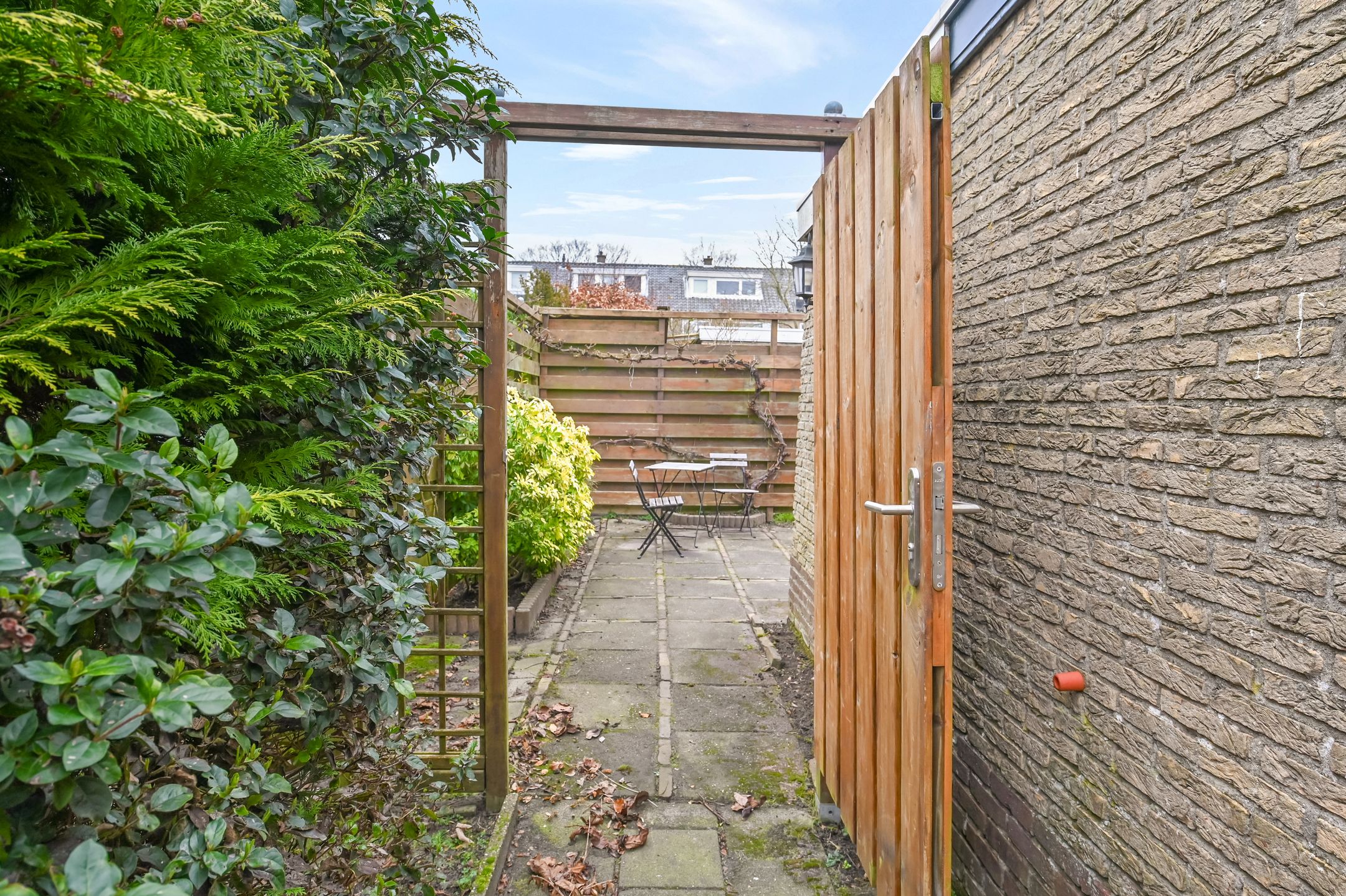 Photo 21 of Nieuwveenstraat 8