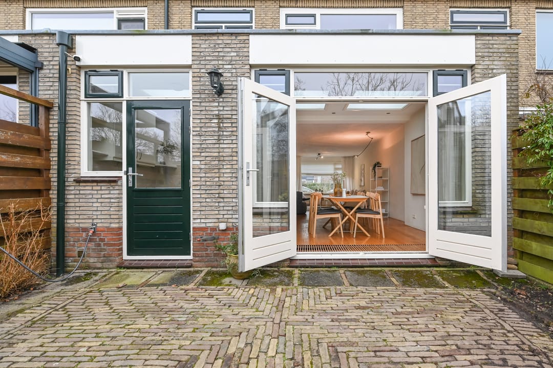 Photo 22 of Nieuwveenstraat 8