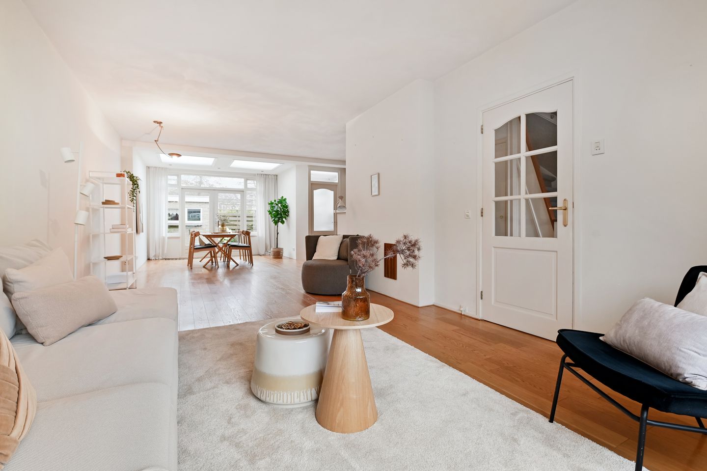 Photo 29 of Nieuwveenstraat 8