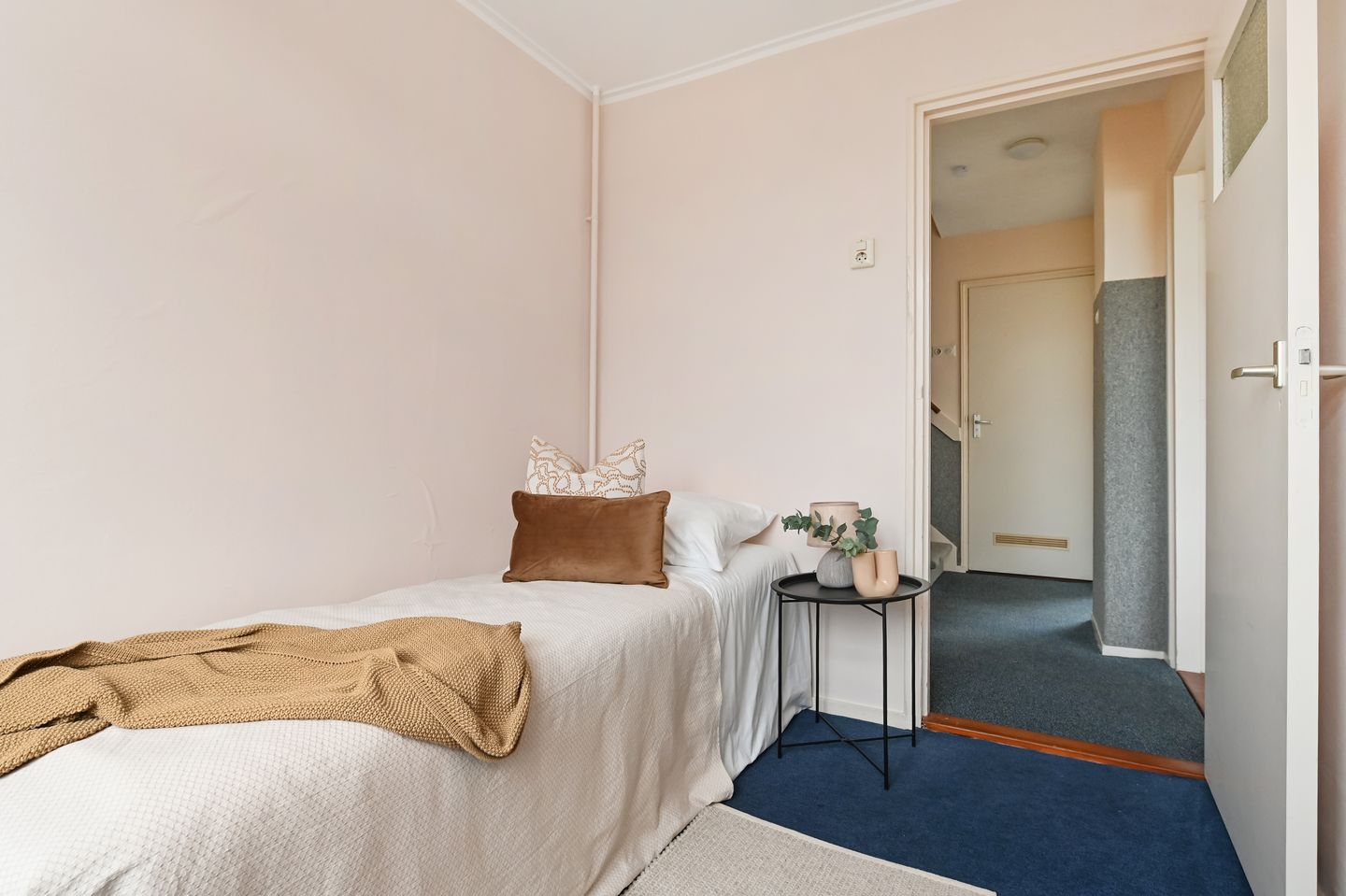 Photo 34 of Nieuwveenstraat 8