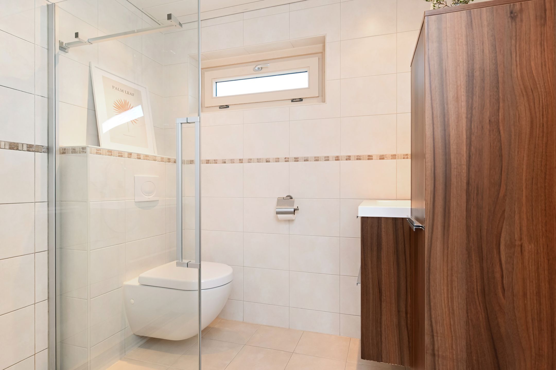 Photo 39 of Nieuwveenstraat 8