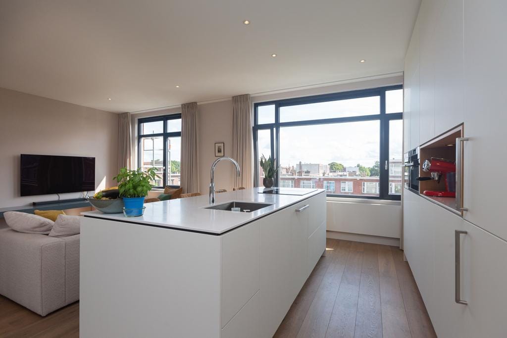 Foto 8 van Abrikozenstraat 138