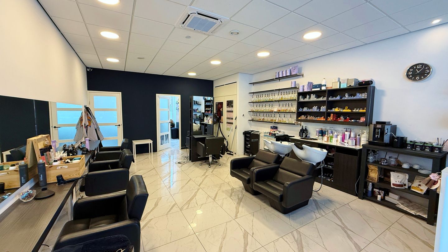 View photo 4 of Boumaboulevard 388