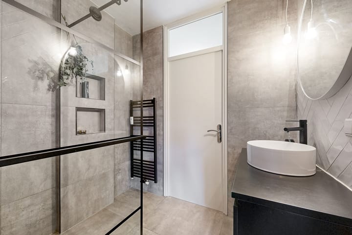 Foto 21 van Admiraal de Ruyterlaan 75