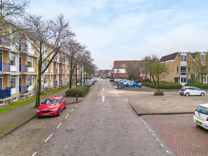 Foto 31 van Admiraal de Ruyterlaan 75