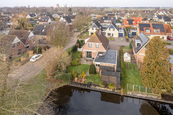 Foto 2 van Warring 89