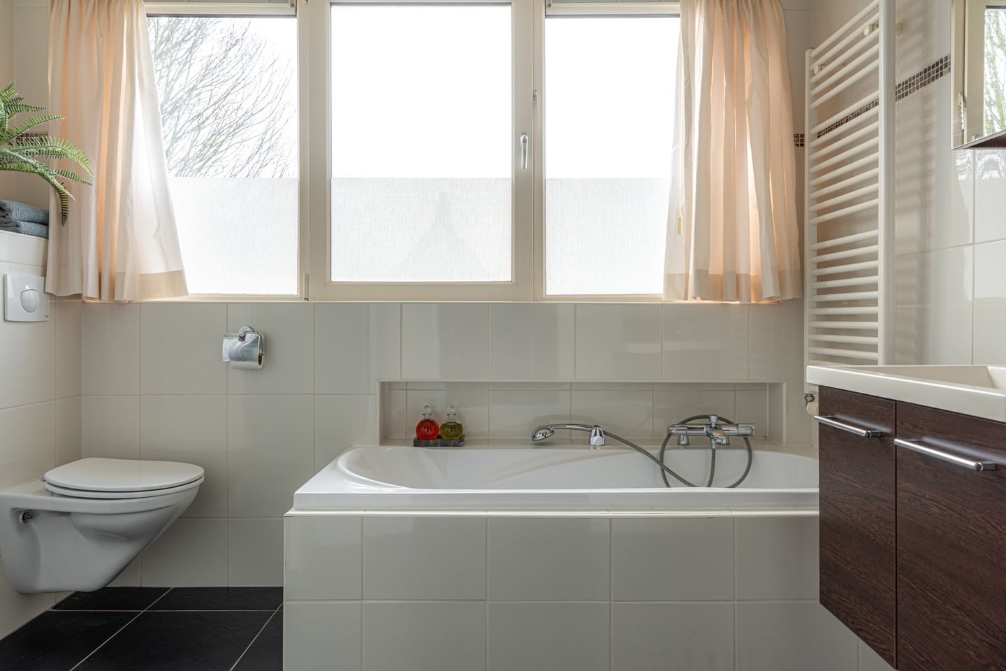 Photo 5 of Warring 89