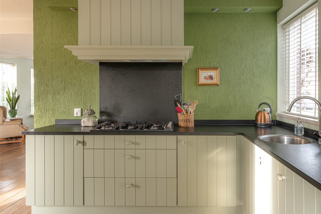 Photo 13 of Warring 89