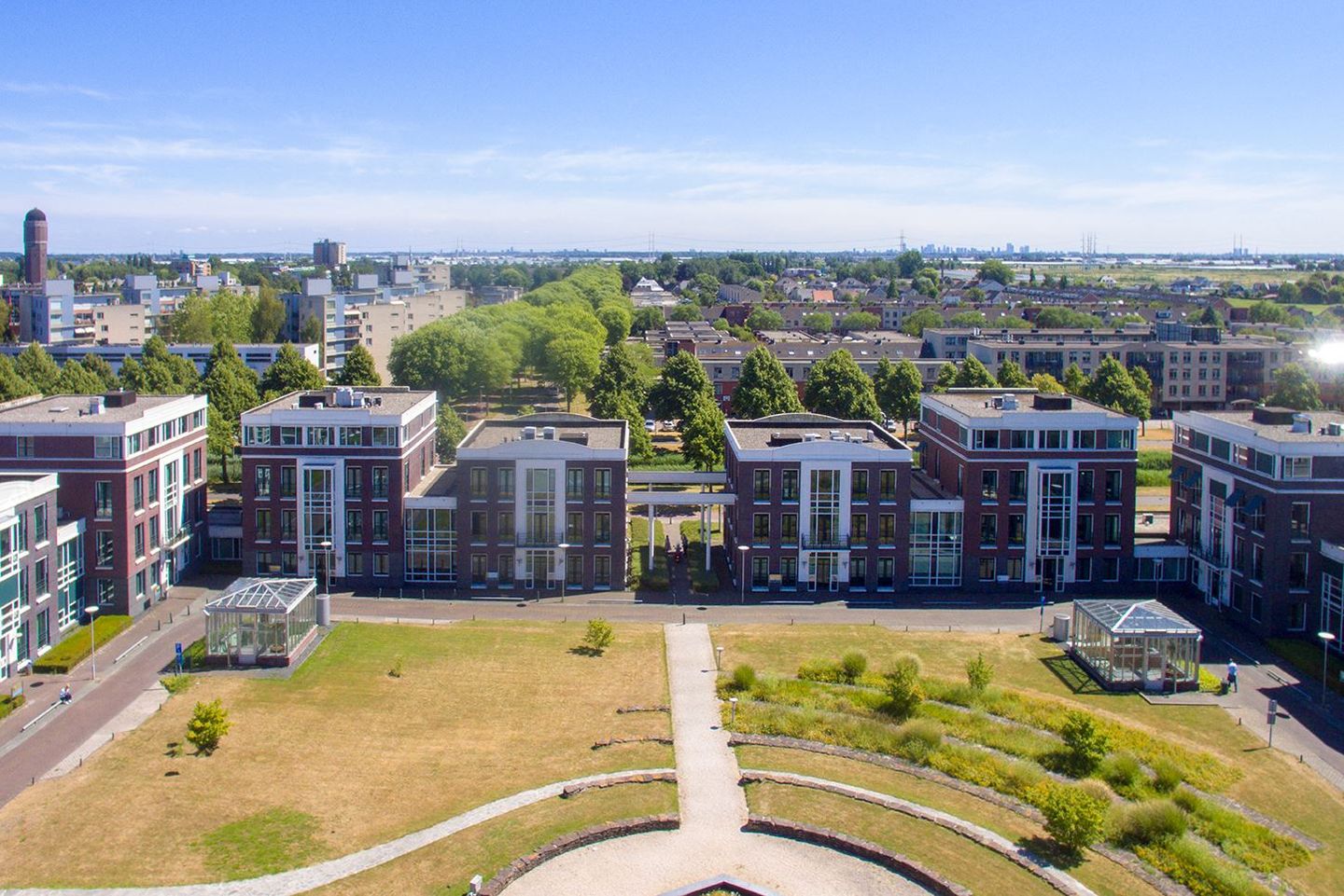 View photo 1 of Röntgenlaan 15