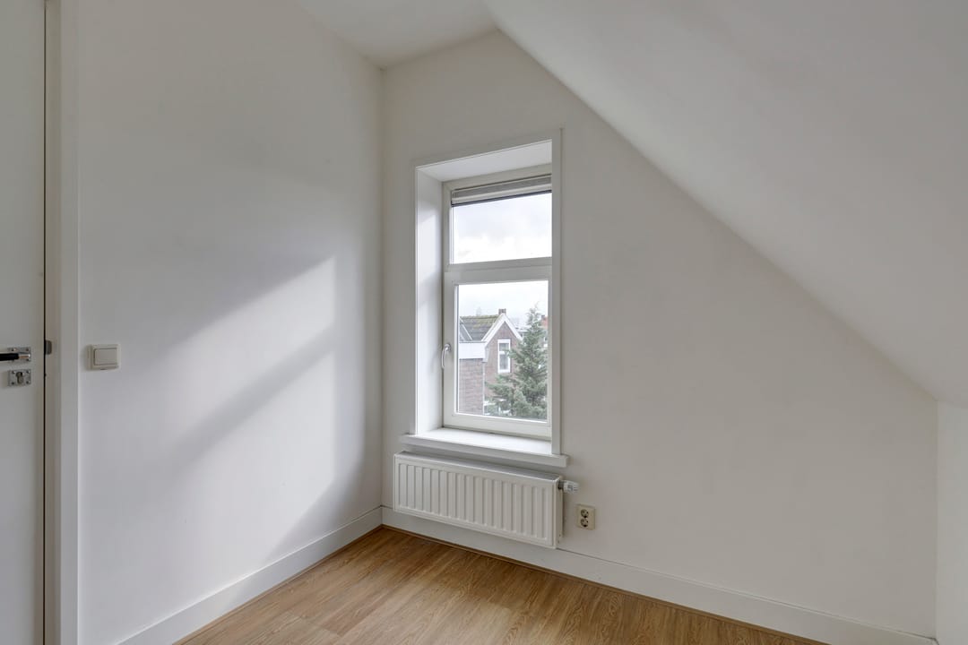 Photo 11 of Mathenesserdijk 103-B04