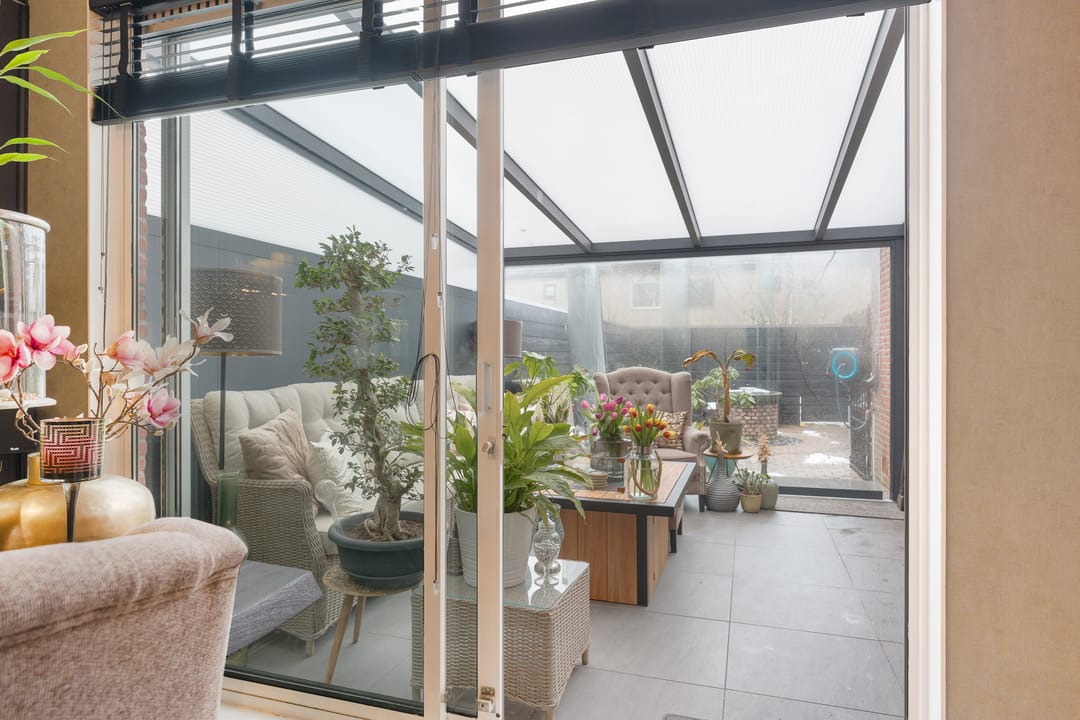 Photo 38 of Count Basiestraat 44