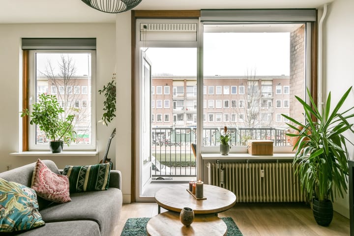 Photo 6 of Van Mourik Broekmanstraat 16-1