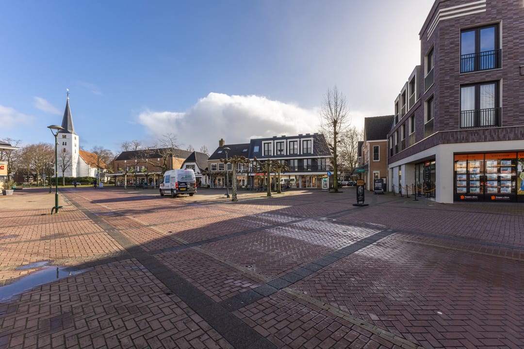 Photo 28 of Van Aostastraat 19