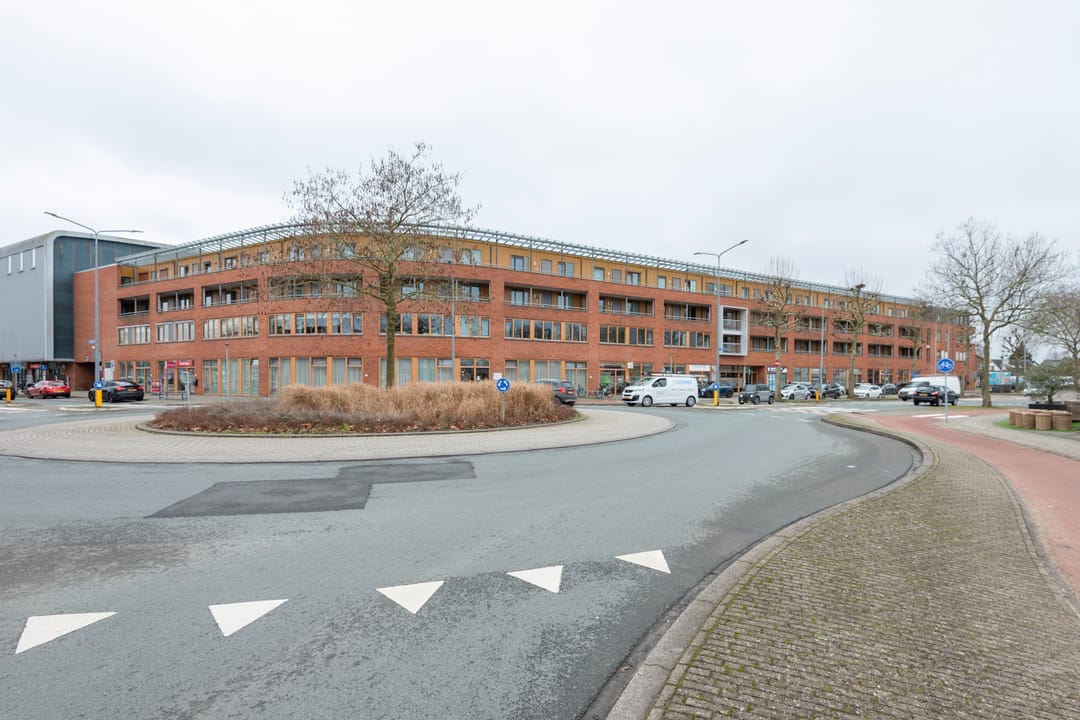 Foto 1 van Plein 2000 53