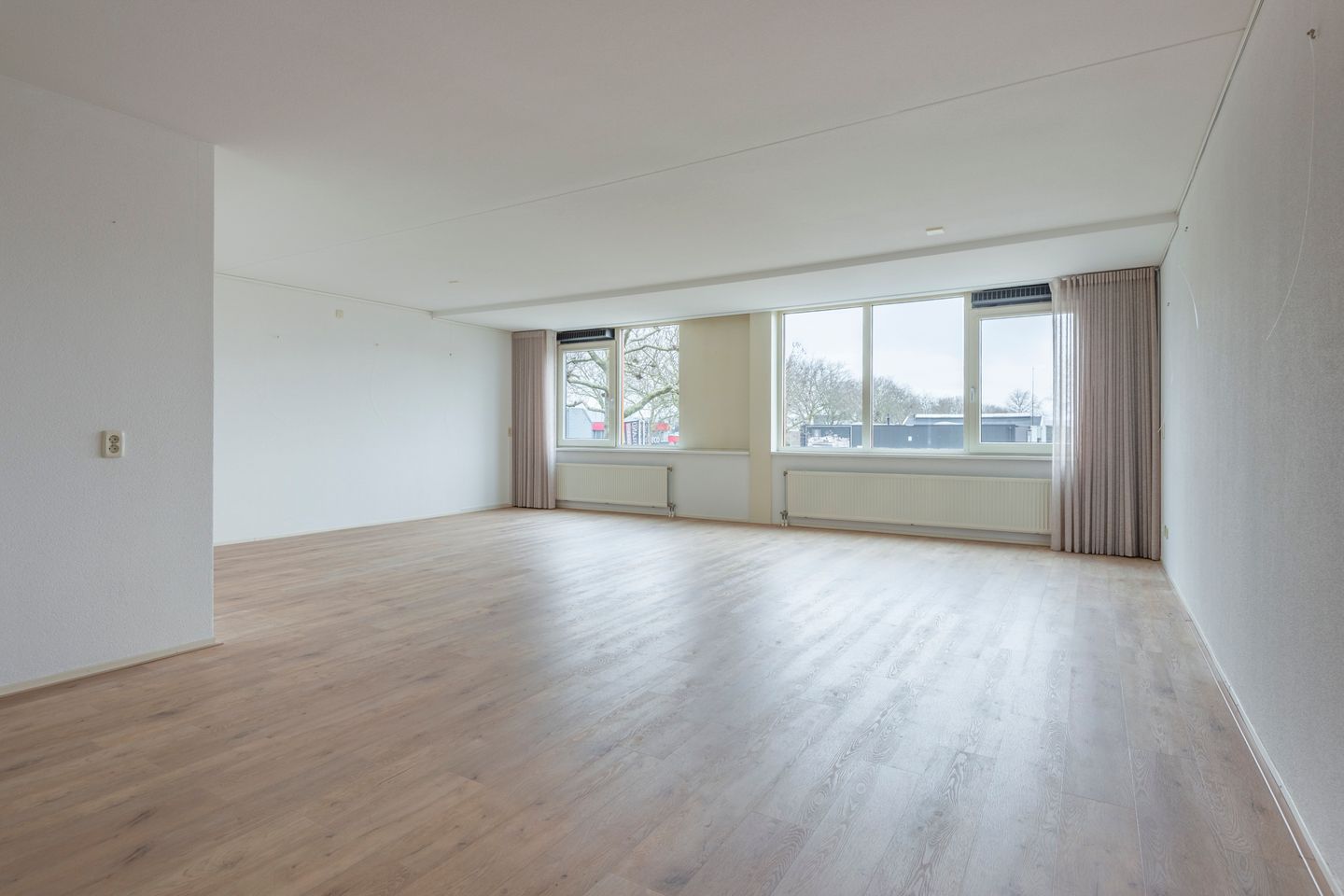 Foto 14 van Plein 2000 53