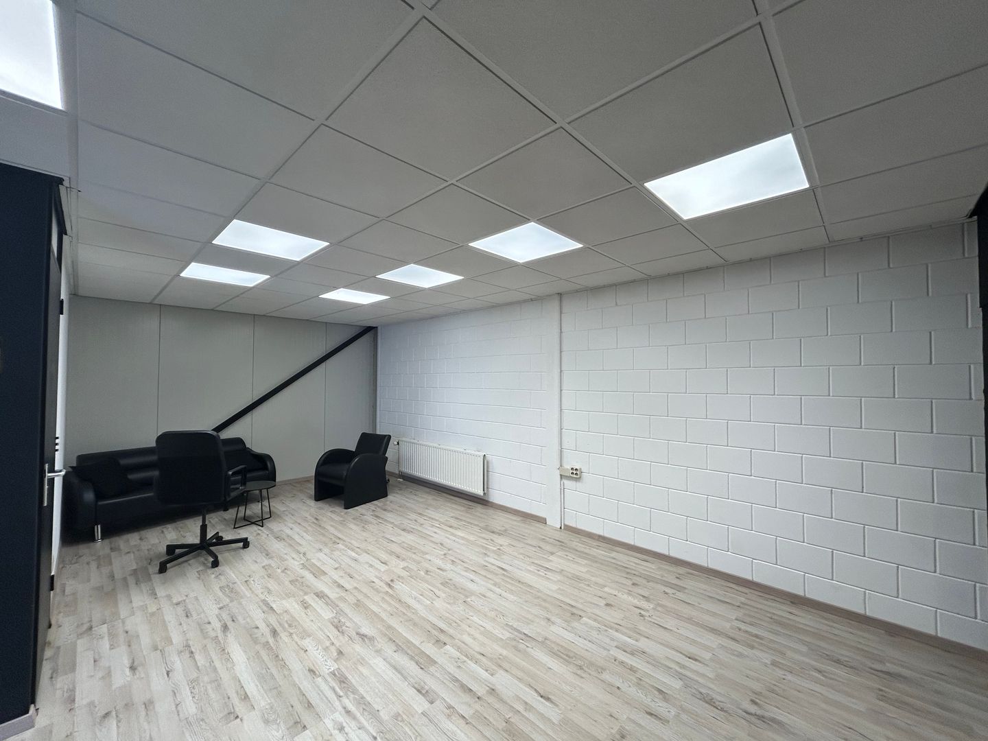 Bekijk foto 3 van Van der Hoopstraat 4-b