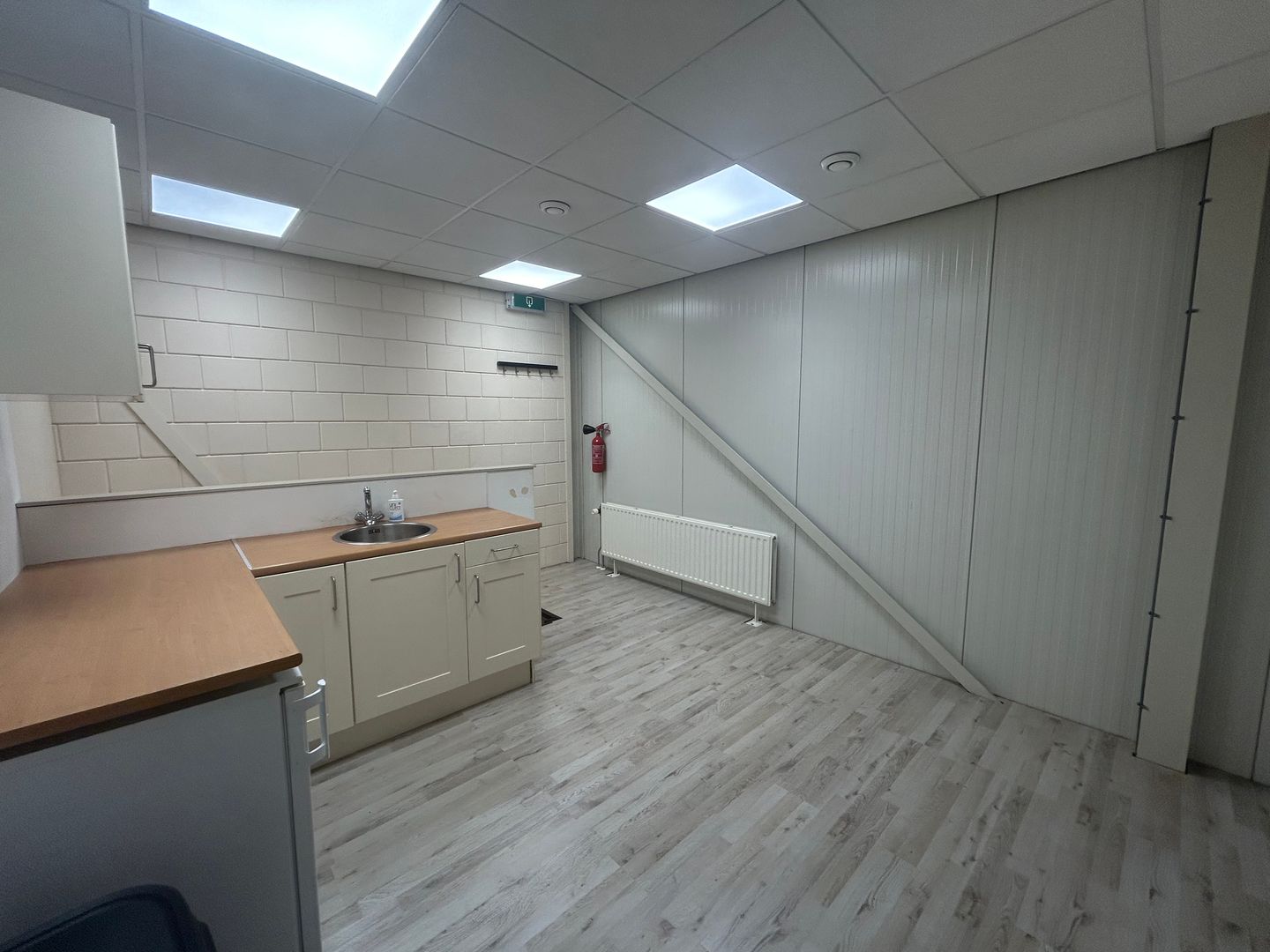 Bekijk foto 5 van Van der Hoopstraat 4-b