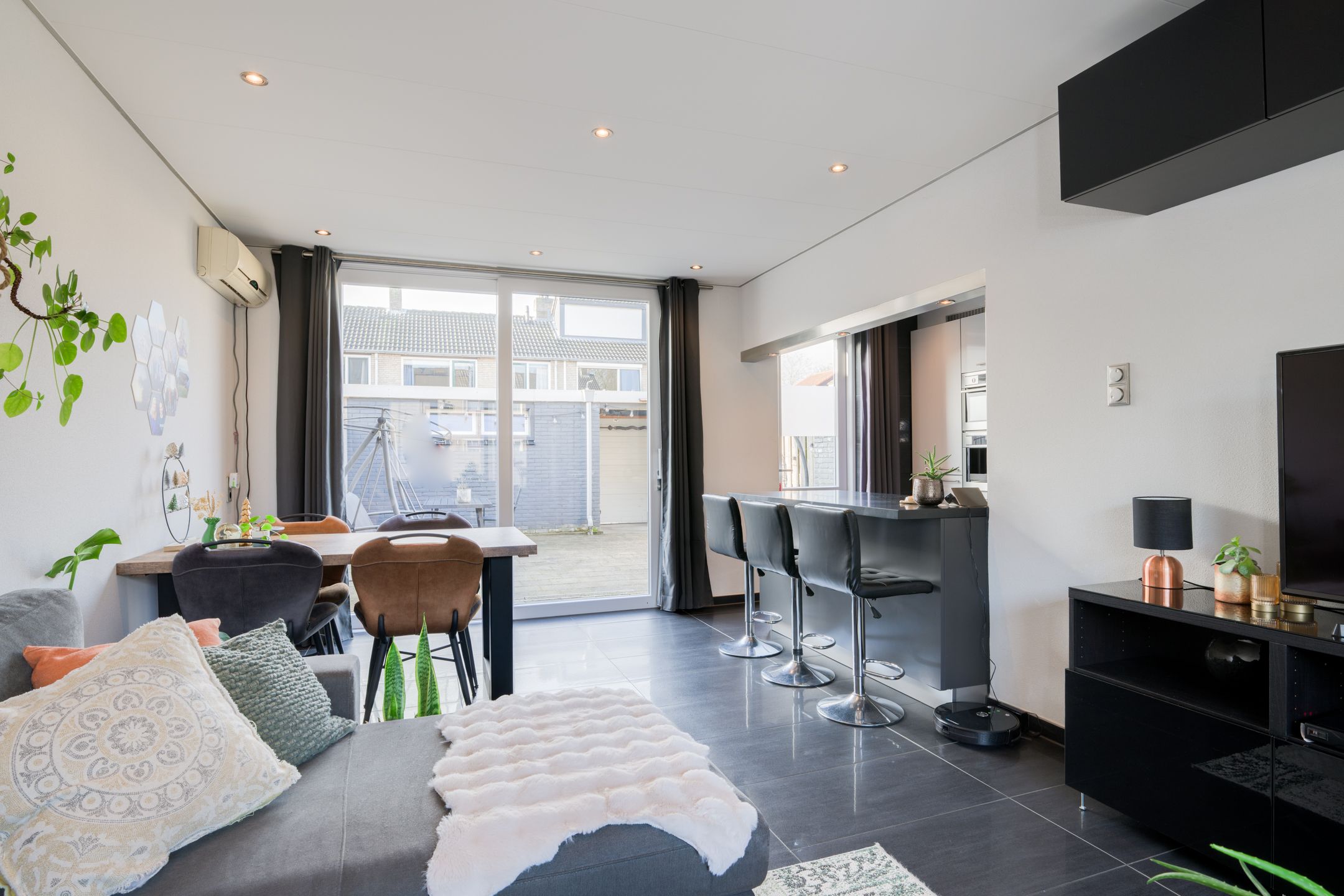 Photo 15 of de Jongstraat 154