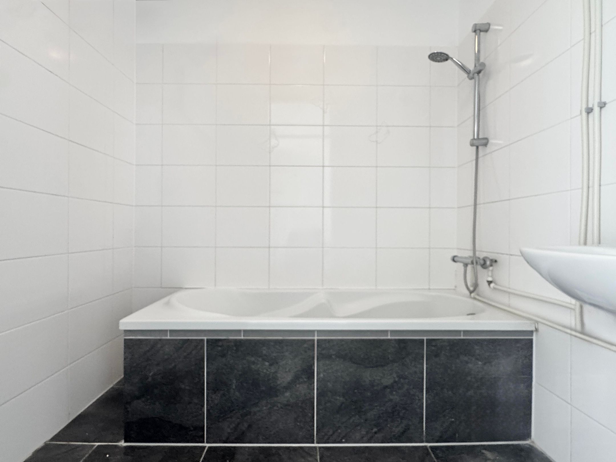 Photo 15 of Dickenslaan 140