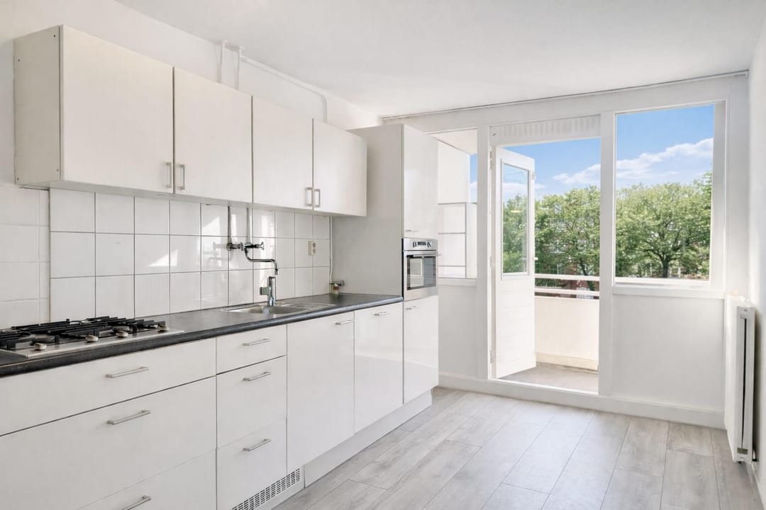 Photo 11 of Dickenslaan 140