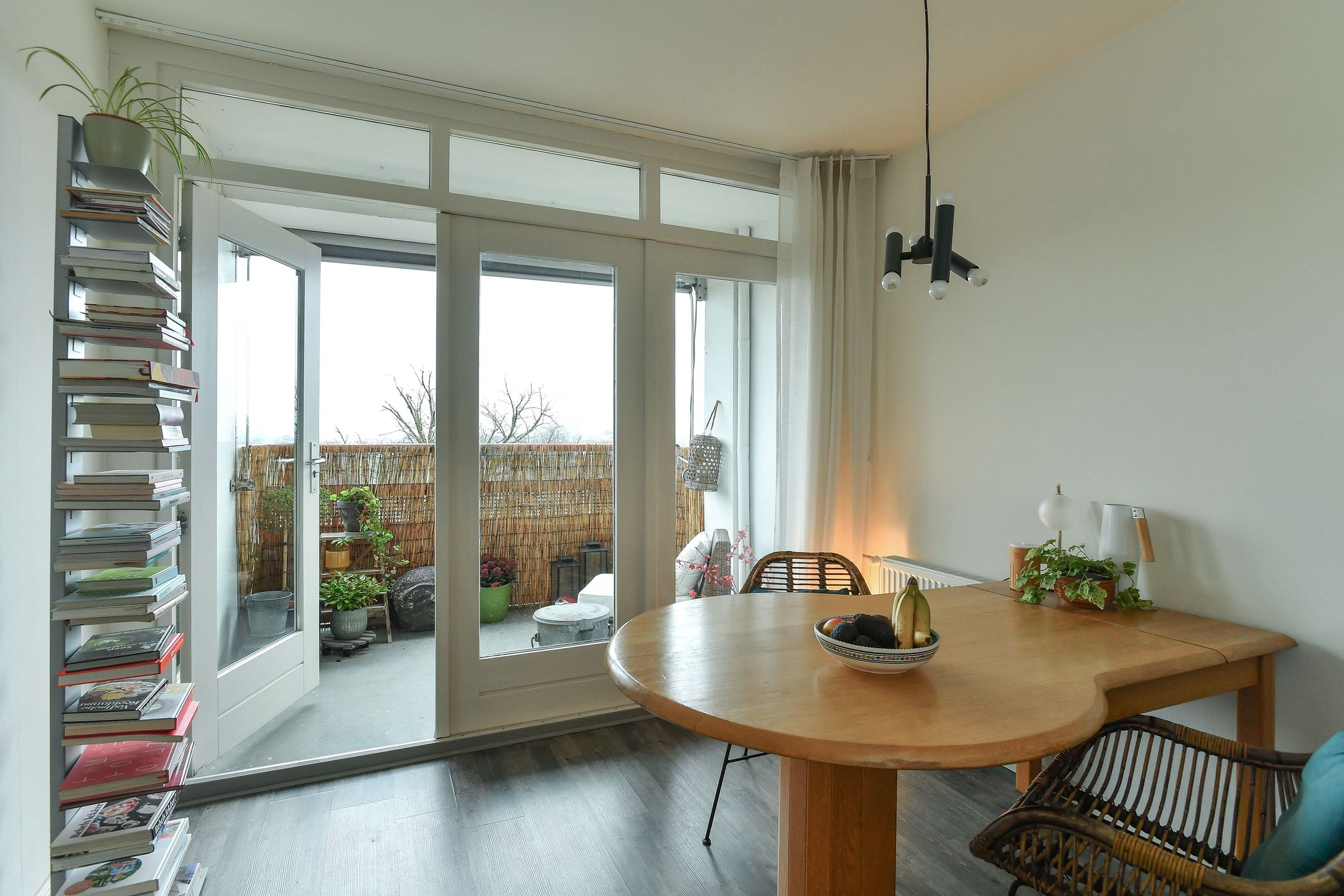 Foto 3 van Stationsplein 96