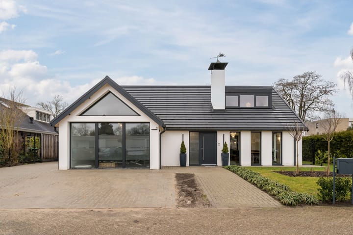 Foto 5 van Klaroenlaan 1