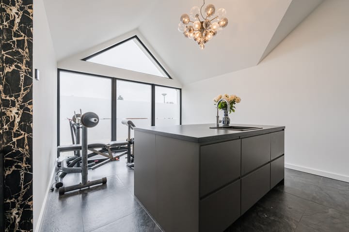 Foto 16 van Klaroenlaan 1