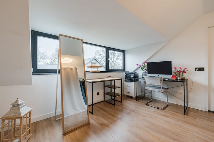 Foto 43 van Klaroenlaan 1