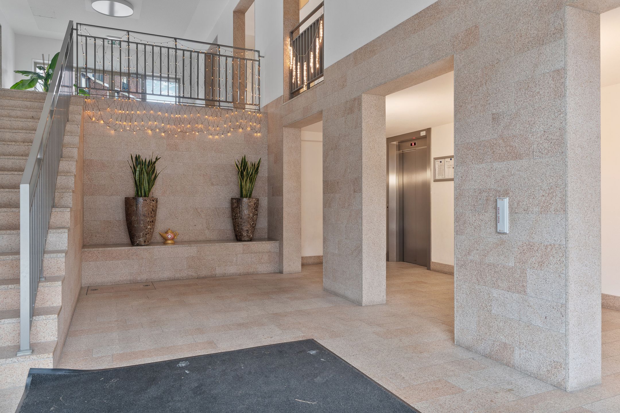 Photo 24 of Ottho Heldringstraat 204-D