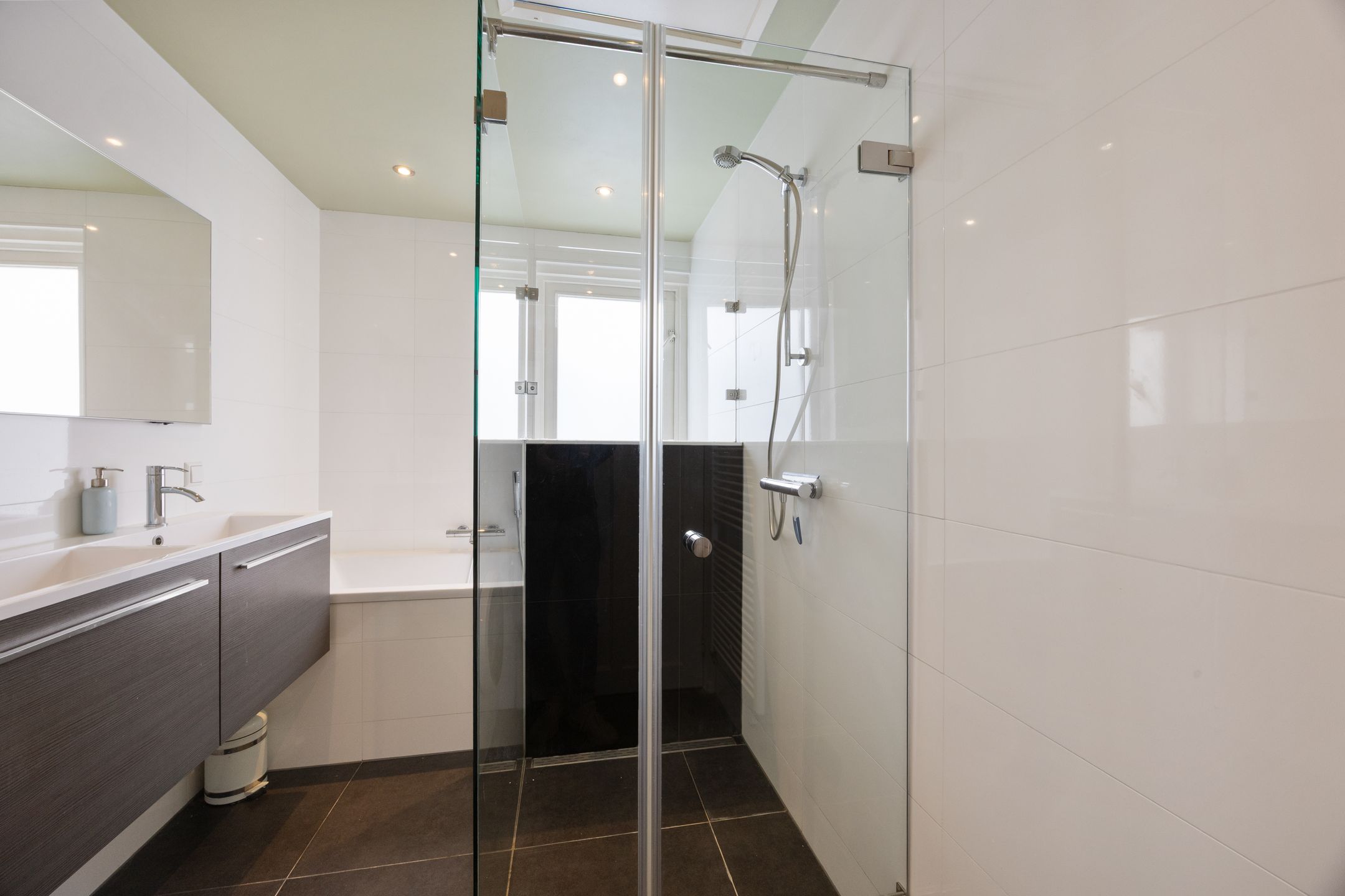 Photo 15 of Evertsenstraat 22