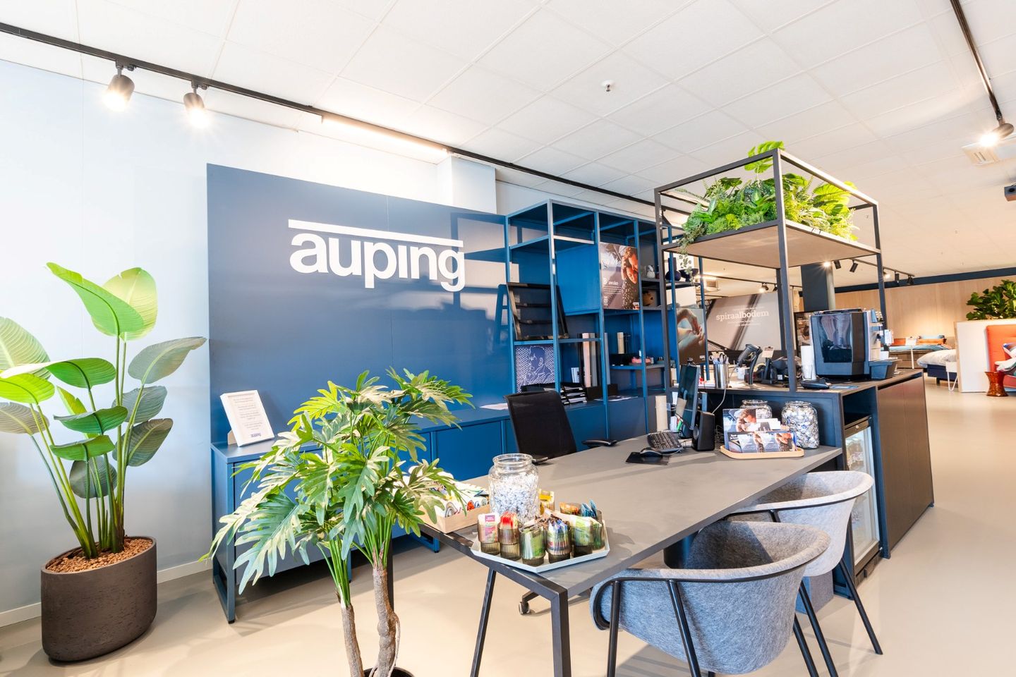 Bekijk foto 4 van Nijmeegseweg 6