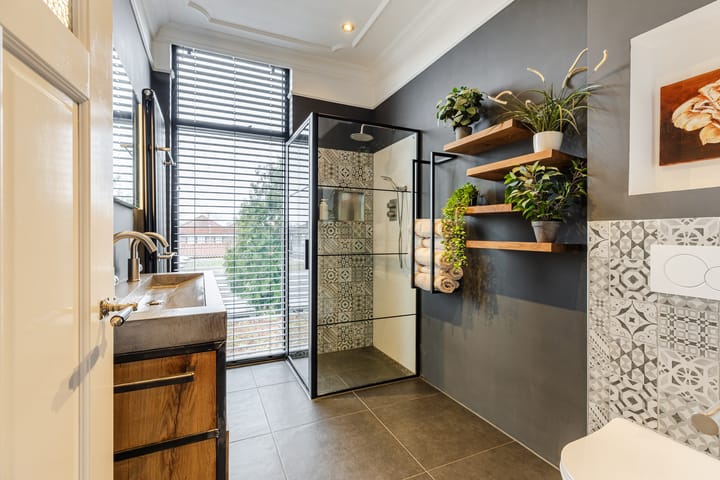 Photo 25 of Kennemerstraatweg 158