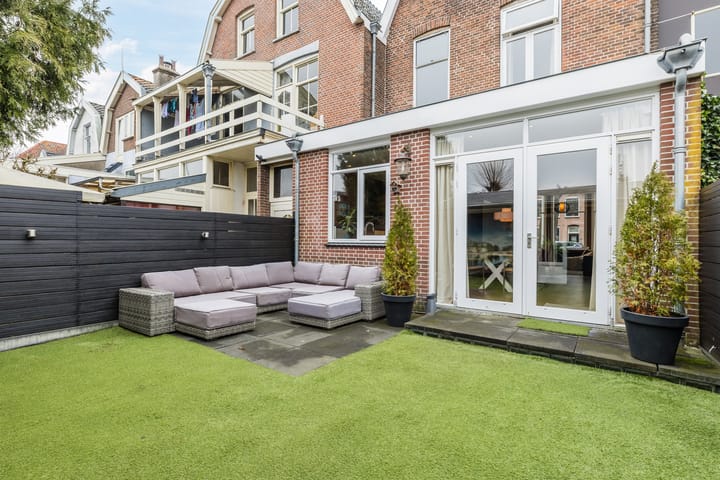 Photo 38 of Kennemerstraatweg 158