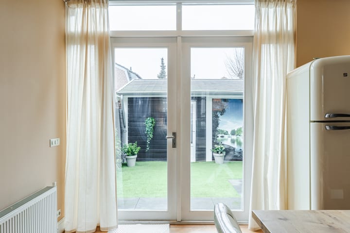 Photo 14 of Kennemerstraatweg 158