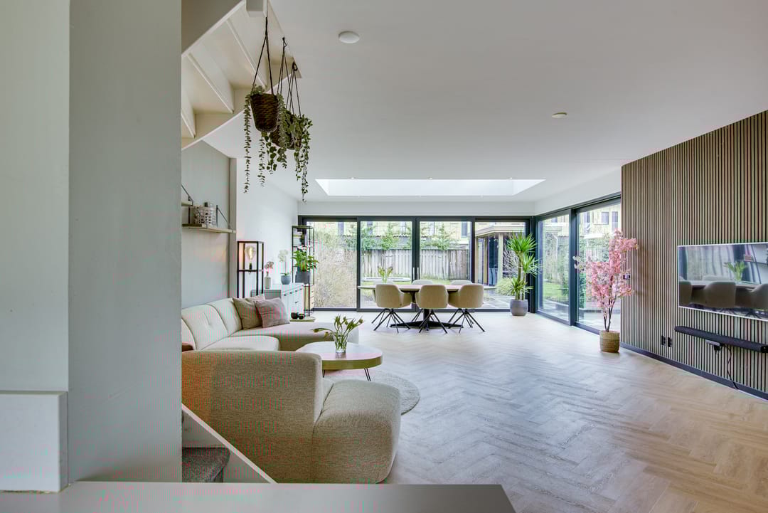 Photo 11 of Spade 19