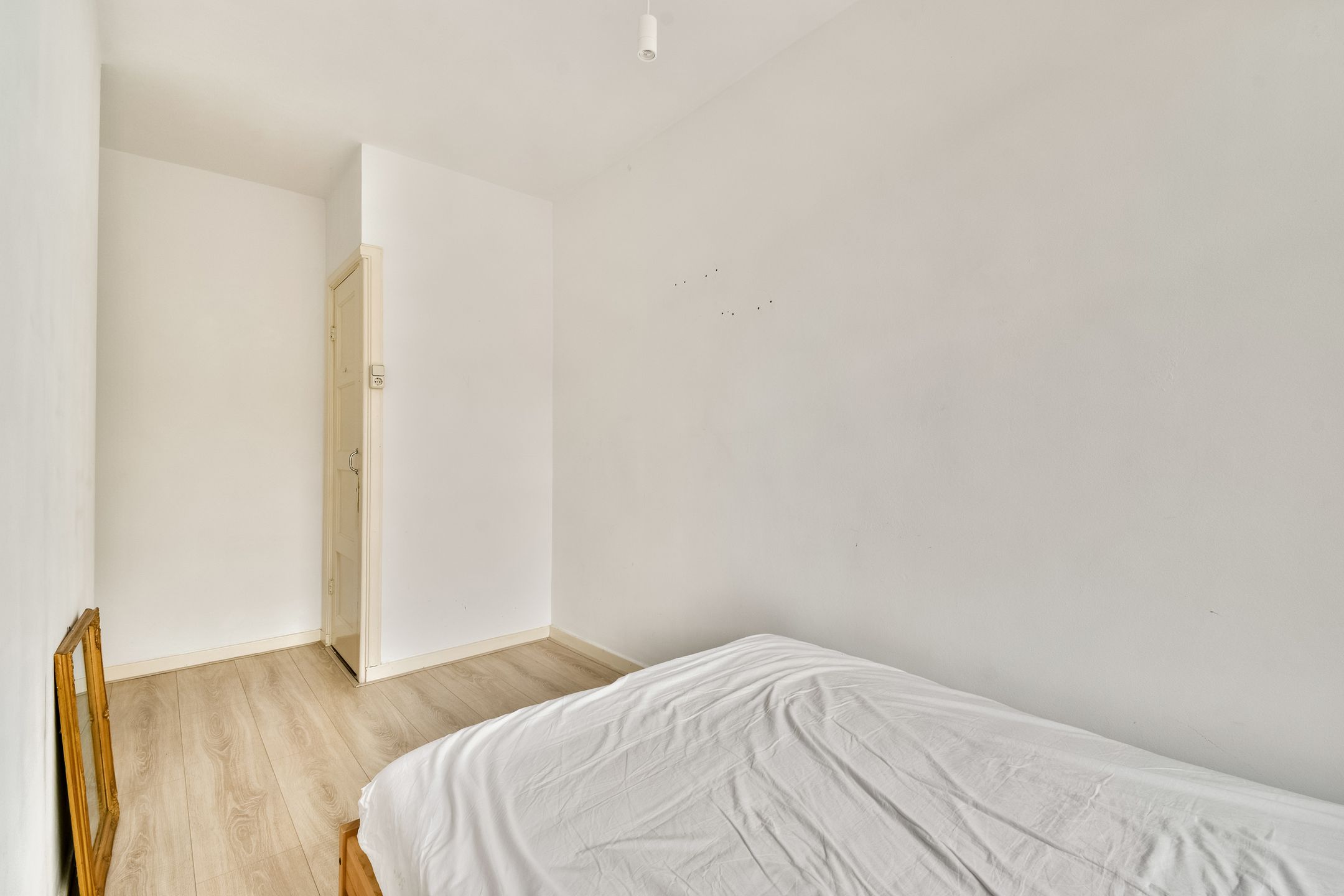 Foto 15 van Trouringhstraat 26-2