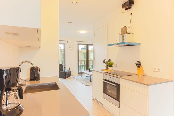 Photo 4 of Van Noordtstraat 5-G