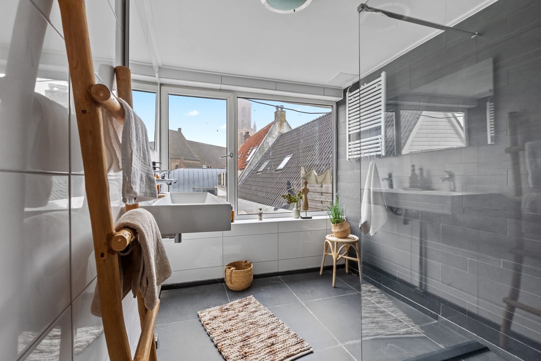 Foto 16 van Langestraat 23-B