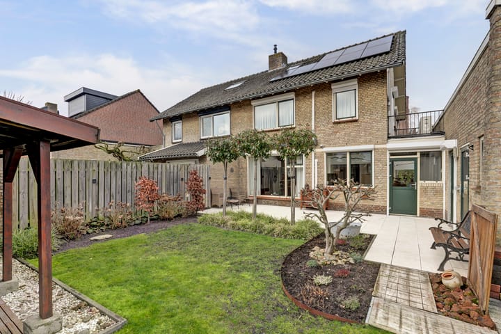 Foto 44 van Brejaartstraat 1