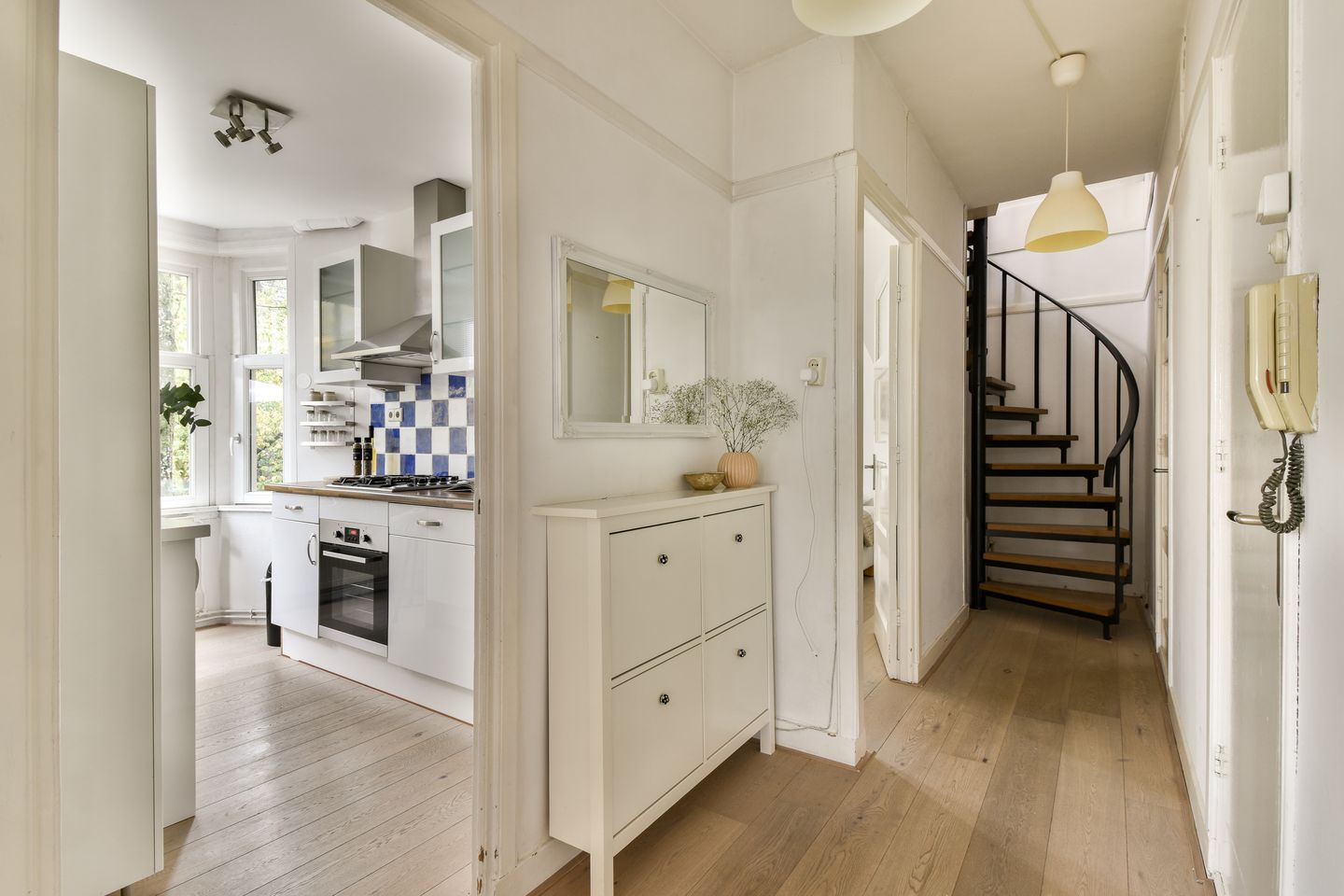 Foto 10 van Albert Neuhuysstraat 30-3