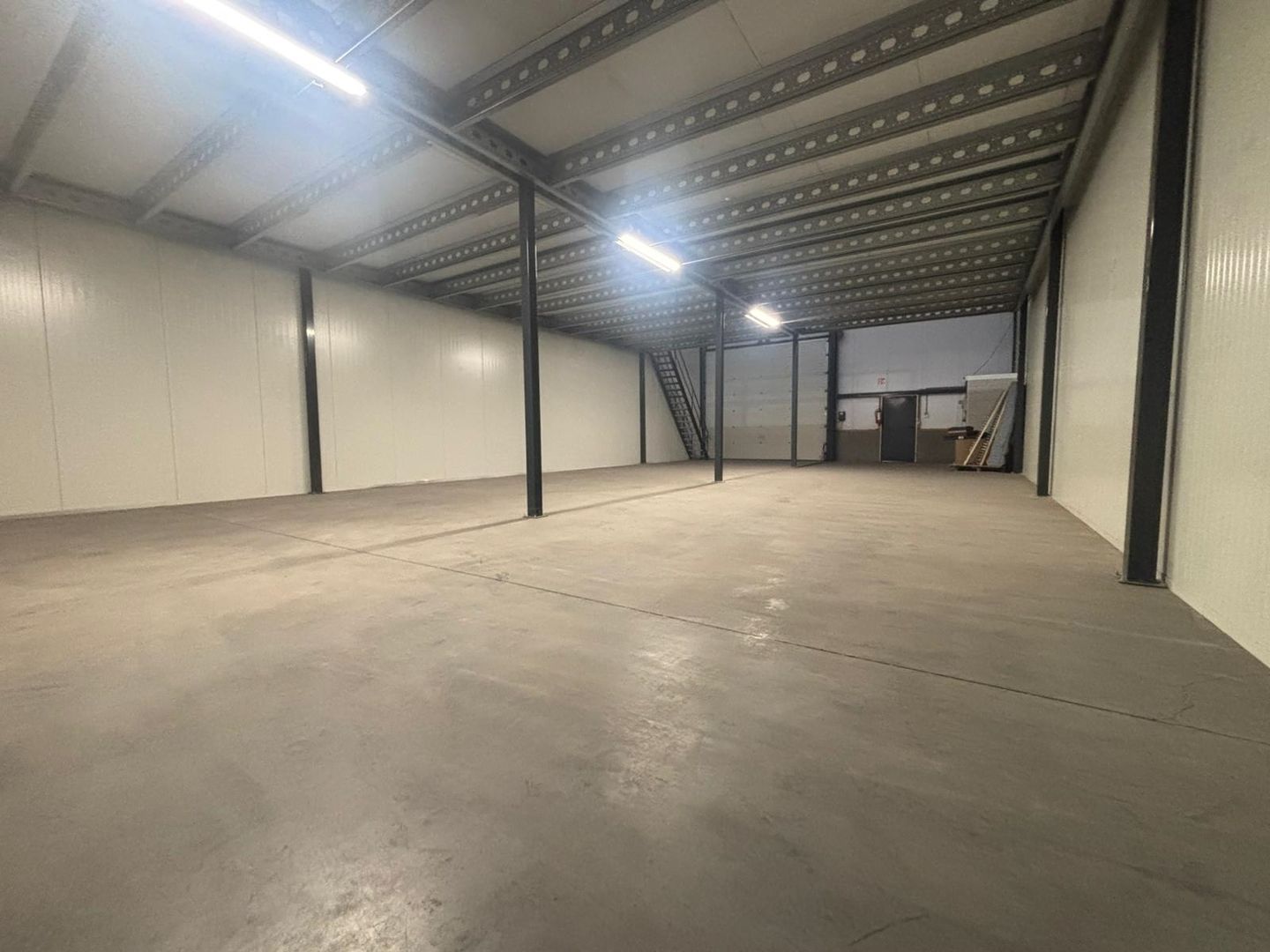 View photo 5 of Arsenaal 8