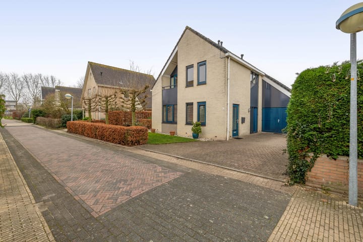 Foto 5 van Leonard Roggeveenstraat 67