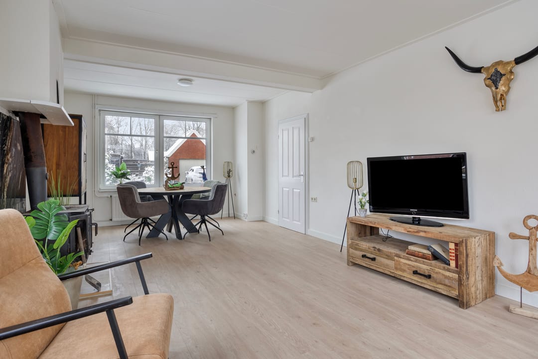 Photo 11 of Ds.B.J.Aderstraat 15