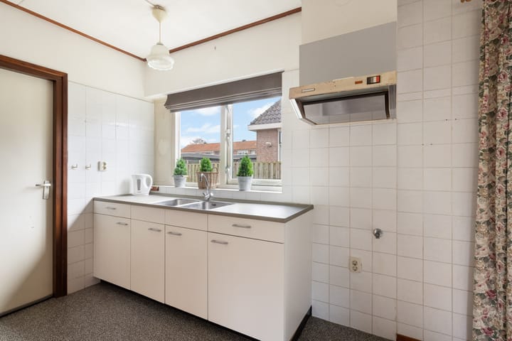 Photo 11 of Kerkstraat 215