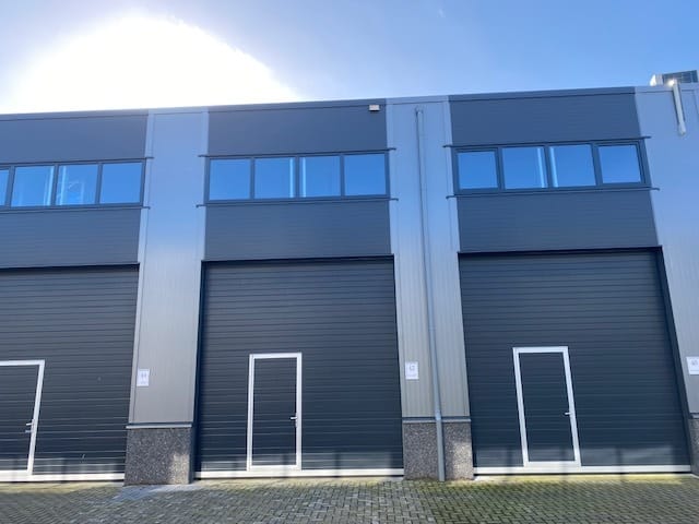 Bekijk foto 2 van Productieweg 42