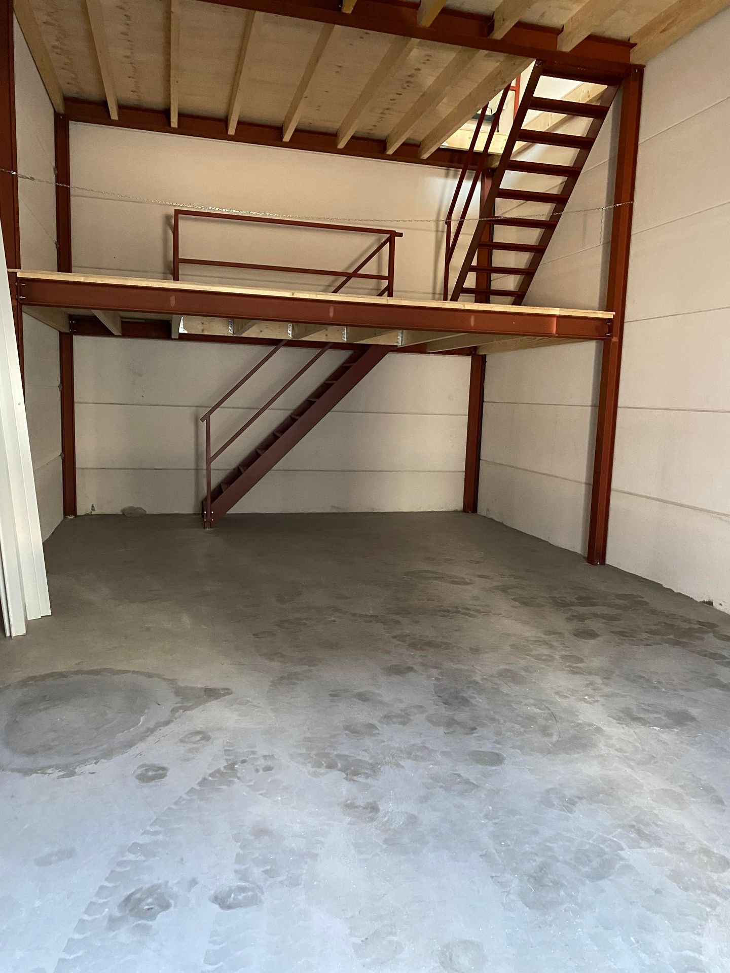 Bekijk foto 3 van Productieweg 42