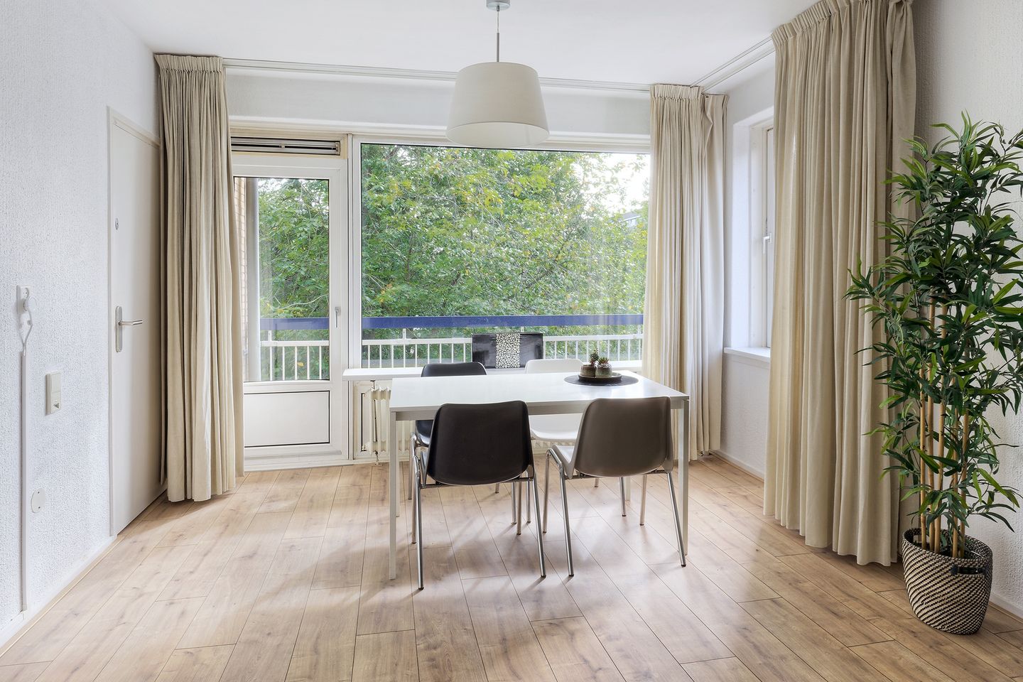 Foto 19 van Van Nijenrodeweg 198